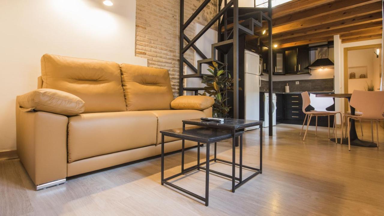 Madera Y Piedra - Apartamentos Aloha Tolède Extérieur photo