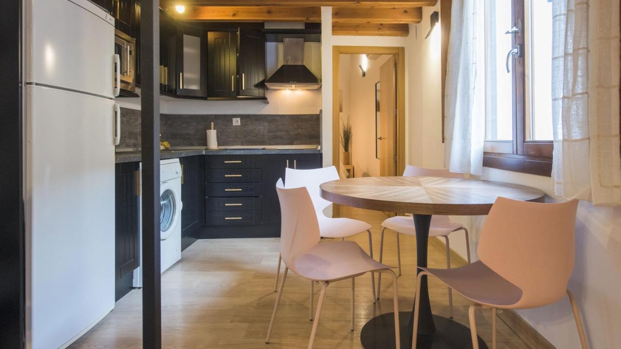 Madera Y Piedra - Apartamentos Aloha Tolède Extérieur photo